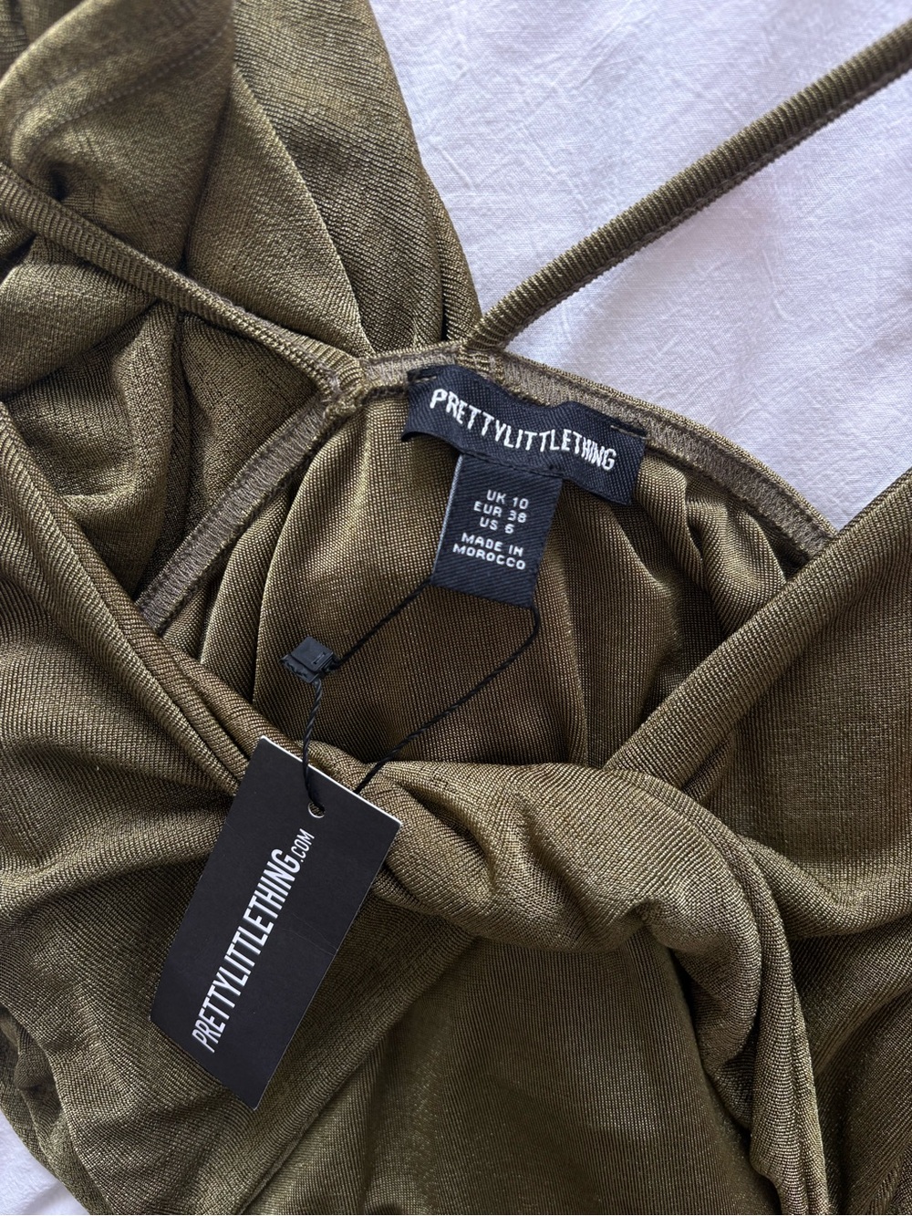 PrettyLittleThing Olive Green slinky twist ruched Spaghetti-Strap Dress - Picture 3 of 4